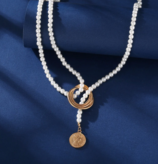 Queen Elizabeth Coin Pearl Warp Necklace